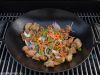 Wok auf dem Weber Spirit Gasgrill