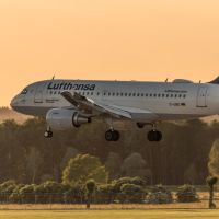 Lufthansa Airbus A319 im Endanflug
