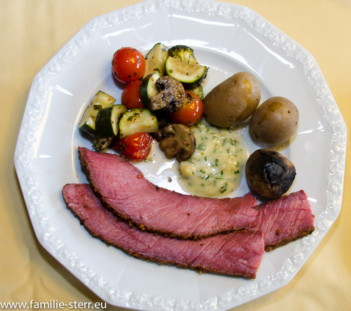 Roastbeef mit Kartoffeln und Smokergemüse