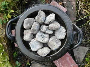 Dutch Oven mit Briketts