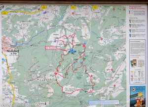 Karte am Wanderparkplatz Heuberg