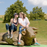 Katharina und Melanie auf dem Sommer - Tollwut in München