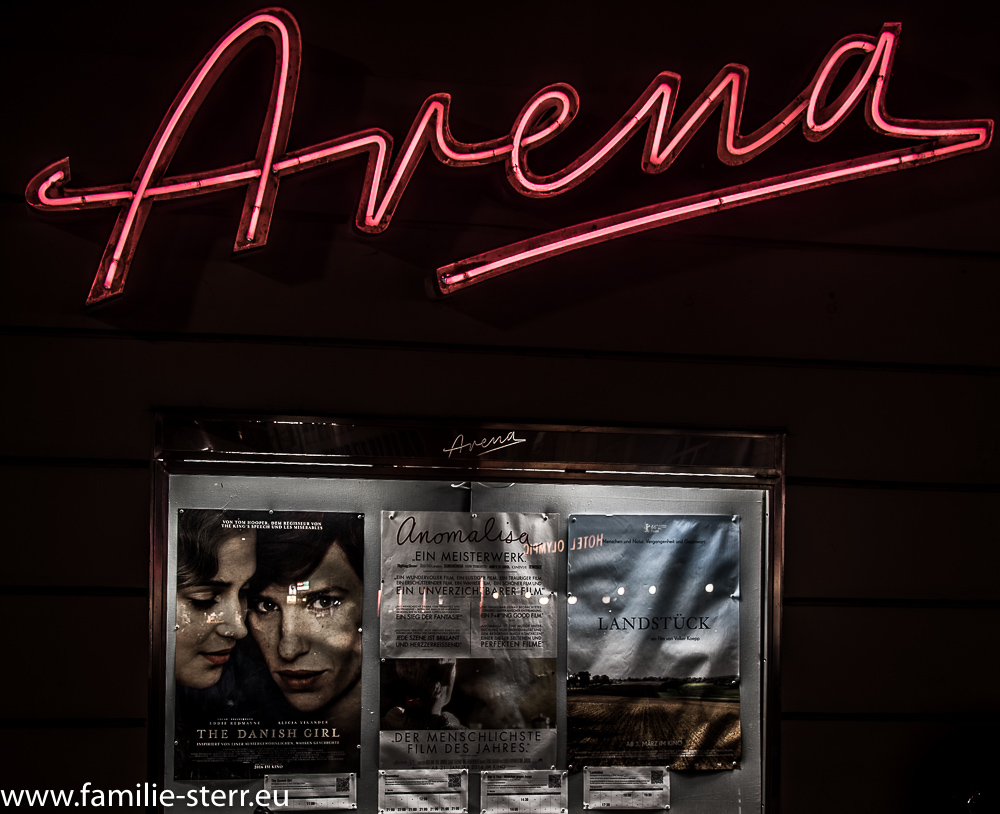 Arena - Neonreklame am Kino im Glockenbachviertel / München