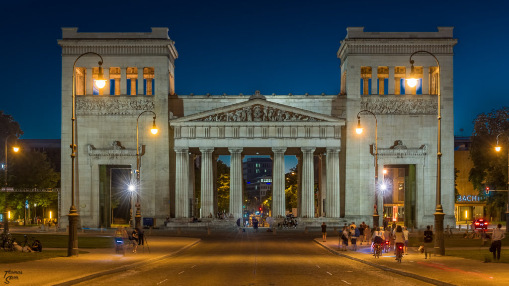 Königsplatz in München - Fotospaziergang | Familie Sterr