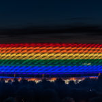 Allianz Arena am Christopher Street Day in Regenbogenfarben / aufgenommen vom Fröttmaninger Berg