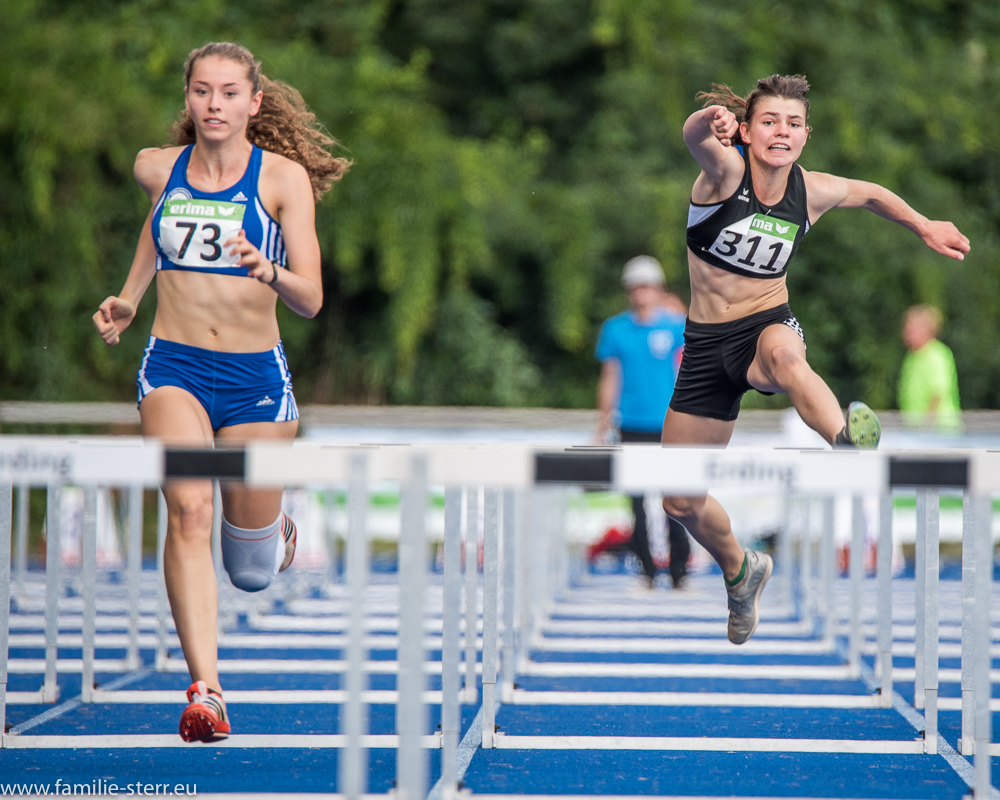 Hürdensprint der Frauen bei der Leichtathletik Bayerische Meisterschaften 2016 in Erding