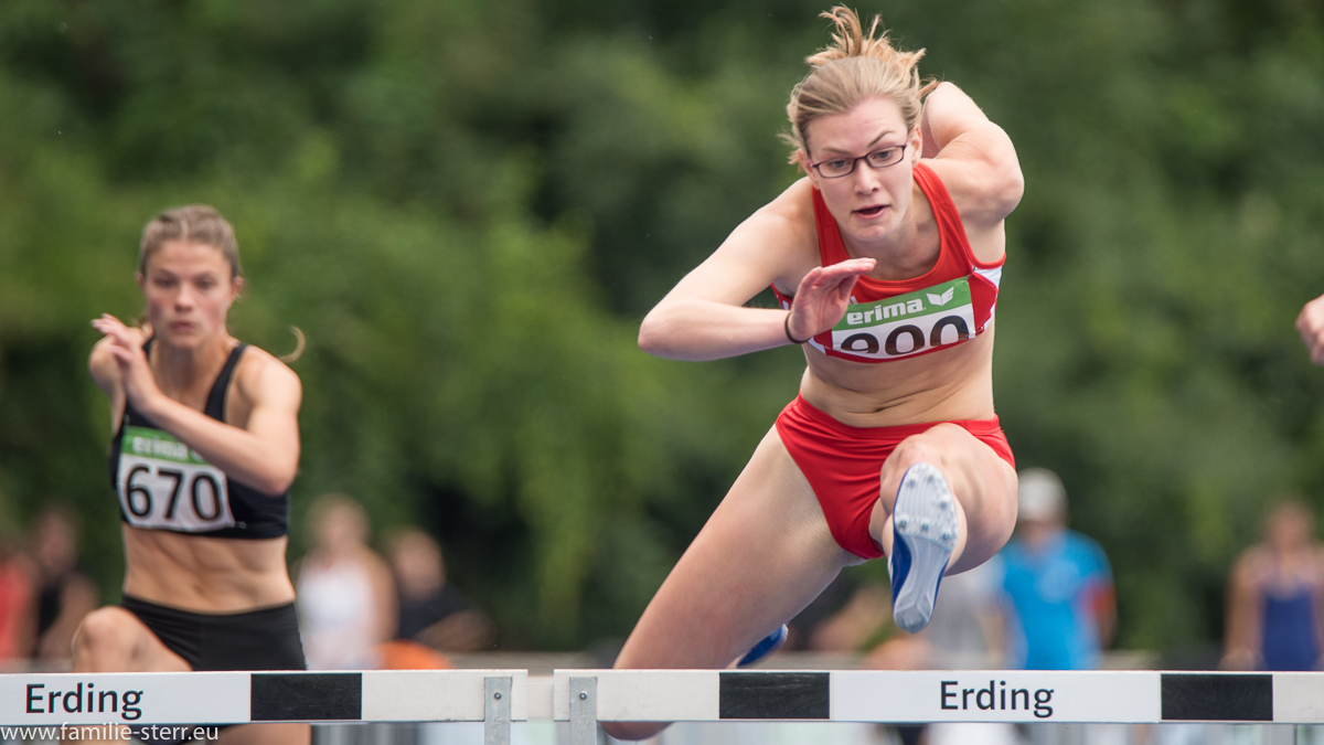 Hürdensprint der Frauen bei der Leichtathletik Bayerische Meisterschaften 2016 in Erding