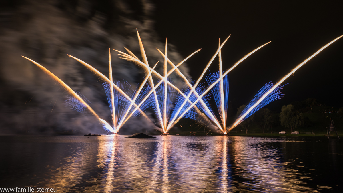 Feuerwerk beim imPark Sommerfestival 2016 / Olympiapark München