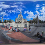 Das Märchenschloss im Magic Kingdom als Panoramaufnahme