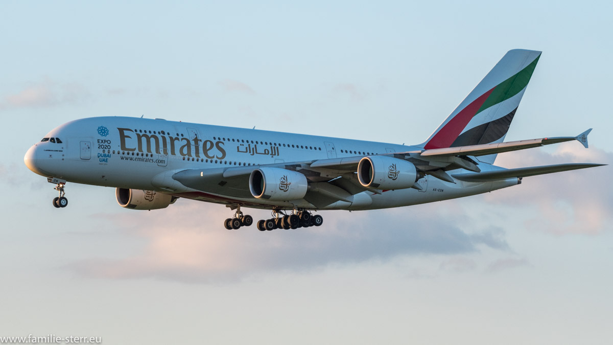 Emirates Airbus A380-861 A6-EDN