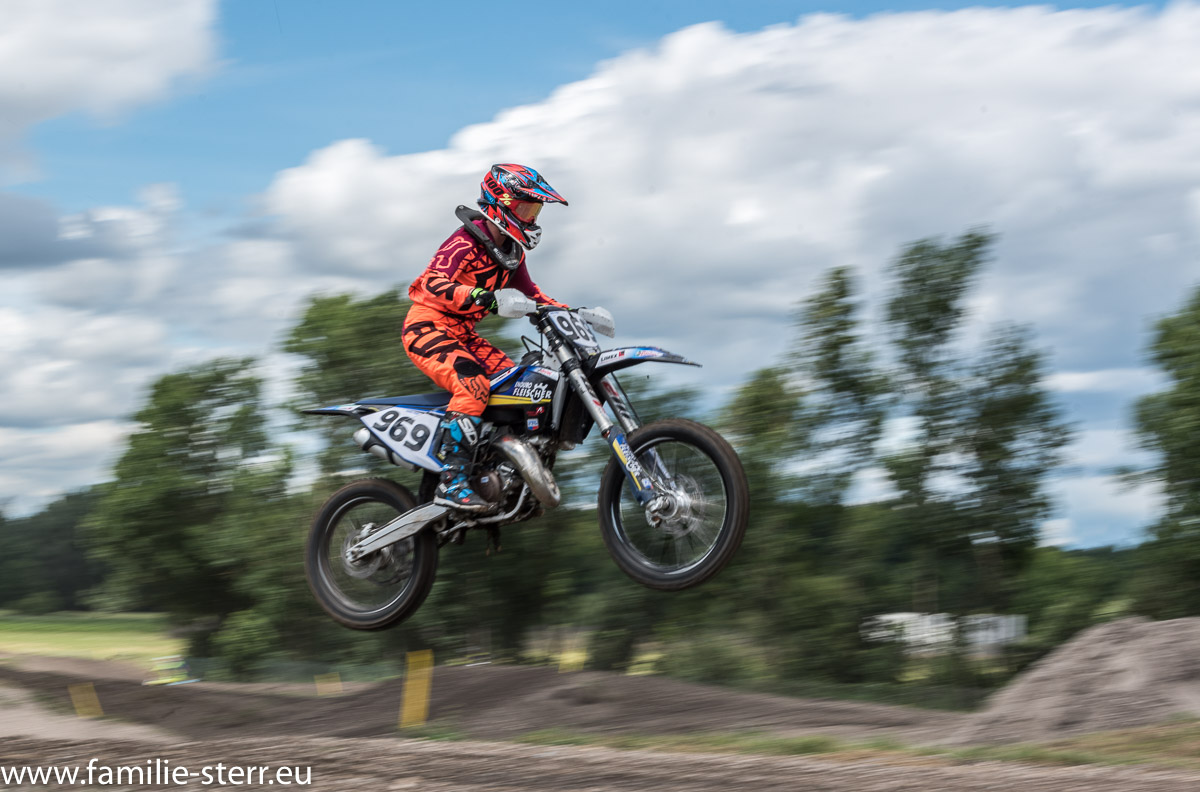 Motocross - Wettbewerb des MSC Freisinget Bär auf der Motocross - Anlage am Flughafen München