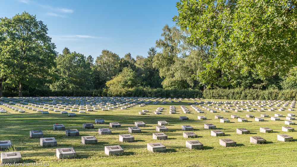 Grabmale am italienischen Soldatenfriedhof in München