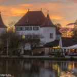Sonnenuntergang hinter dem Schloss Blutenburg