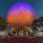 Spaceship Earth im EPCOT bei Nacht