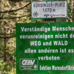 Hinweisschild am Fuß der Krimmler Wasserfälle "Verständige Menschen verunreinigen nicht den Weg und Wald, allen anderen ist es verboten"