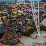 Der jährliche Christkindlmarkt / Wintermarkt / Weihnachtsmarkt am Flughafen München