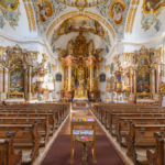 Innenraum Kirche Maria Königin des Rosenkranzes / Marienberg bei Burghausen