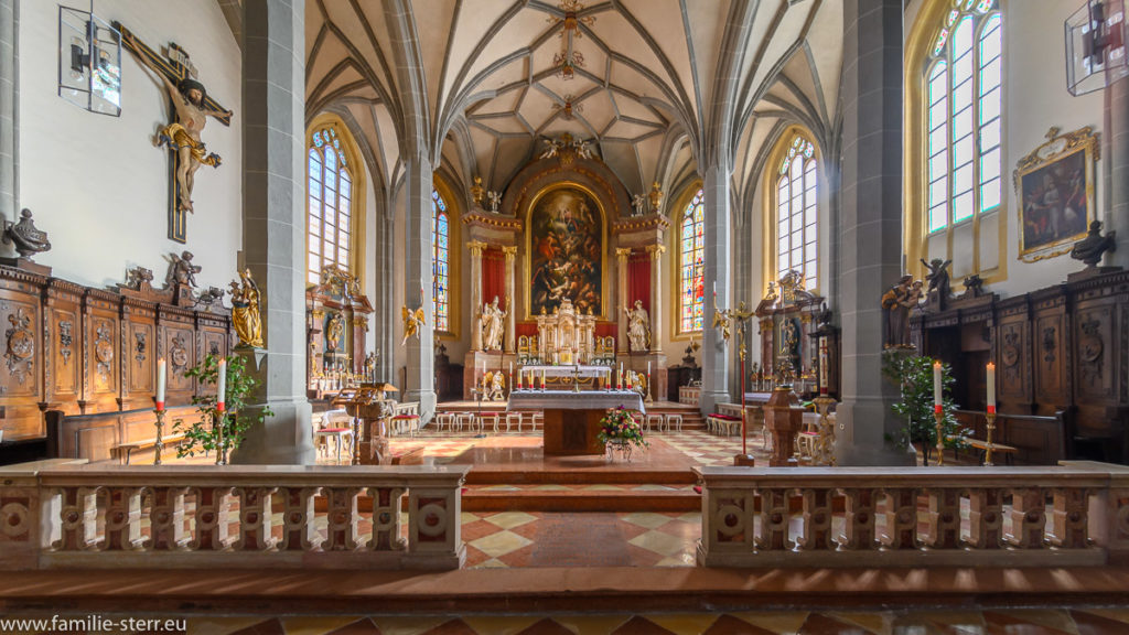 Altarraum der Pfarrkirche Altötting