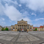 Panoramaaufnahme des Berliner Gendarmenmarktes