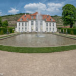 Brunnen vor dem Schloss Wackerbarth bei Radebeul