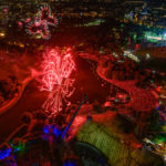Feuerwerk beim imPark Sommerfestival 2019 von der Aussichtskanzel des Olympiaturms aufgenommen