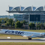 Landung einer Adria Airways Bombardier CRJ 900 am Flughafen München