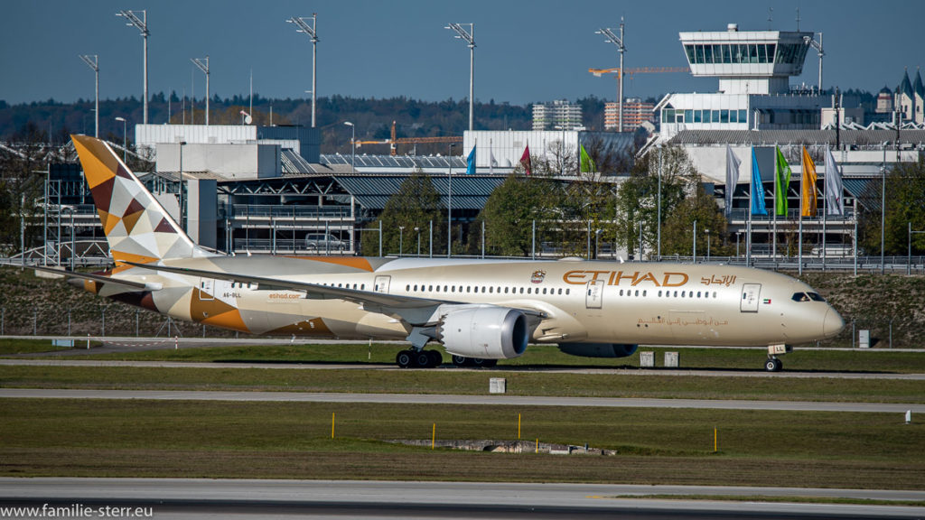 Boeing-B787-9-Dreamliner-Etihad-Airways A6-BLL