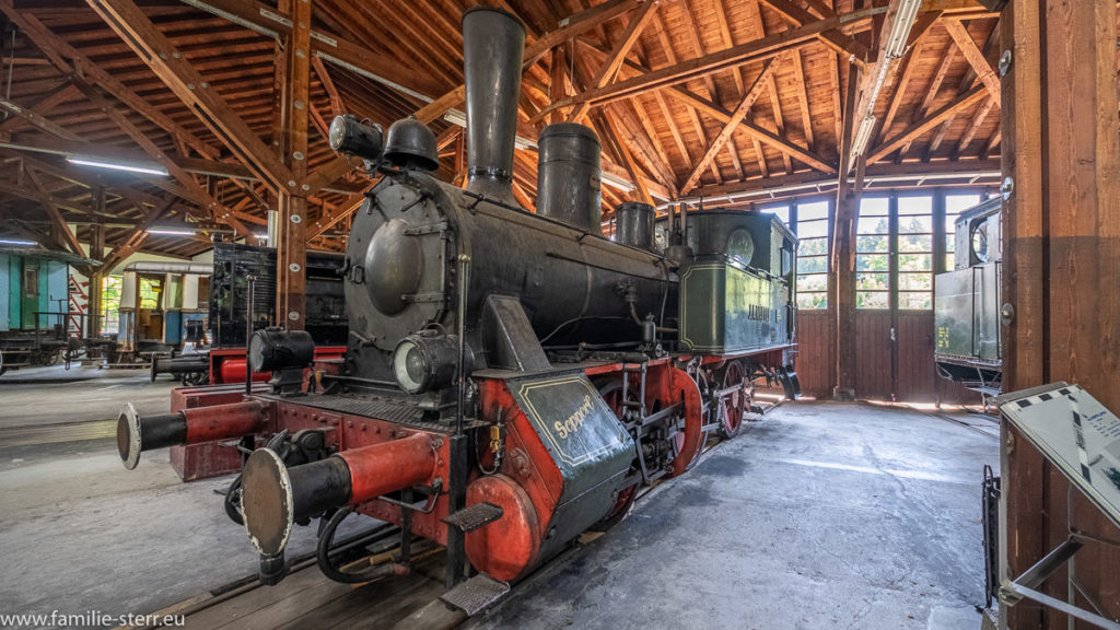 Dampflokomotive "Sepperl" von Krauss Maffei im Locallbahnmuseum in Bayerisch Eisenstein