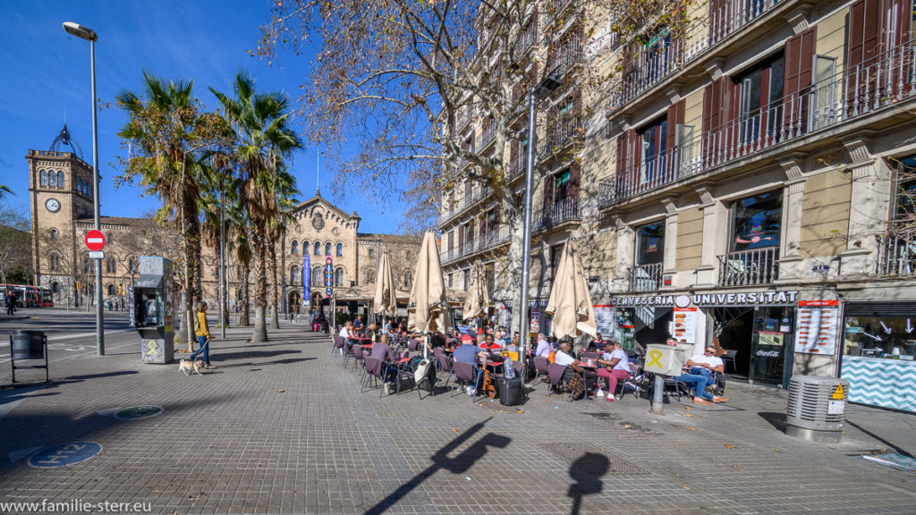 Biergarten bei der Universität Barcelona