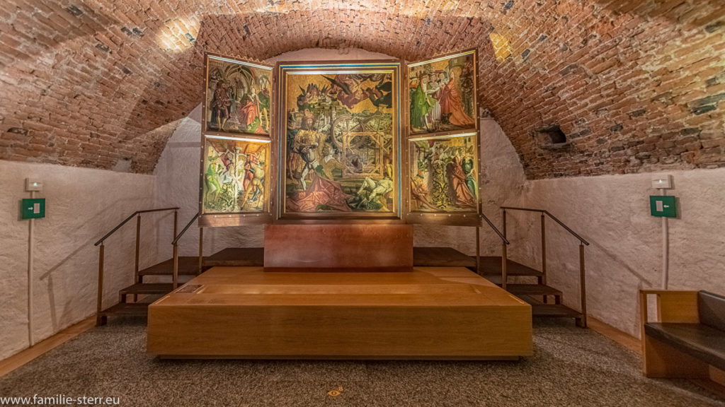 alter Bilderaltar im Museum des Kloster Neustift