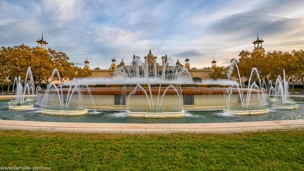 Font Magica am Fuße des Montjuïc in Barcelona unterhalb des Museu Nacional d'Art de Catalunya / Kunstmuseum Barcelona