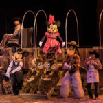 Disney - Charaktere auf einem Chuck - Wagon Buffalo Bills Wild West Show - Disneyland Paris