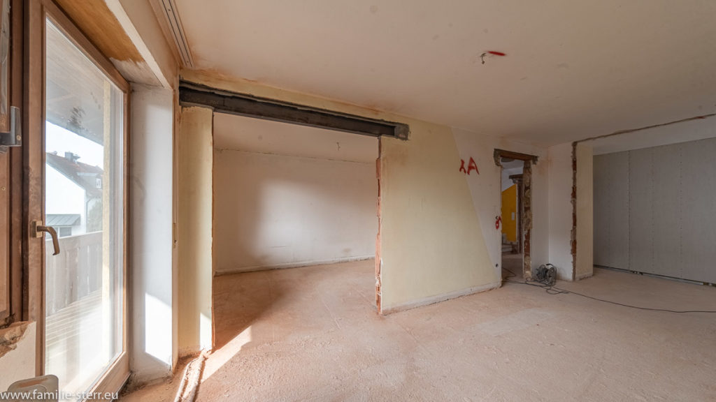 Schlafzimmer - Tür zum neuen Bad