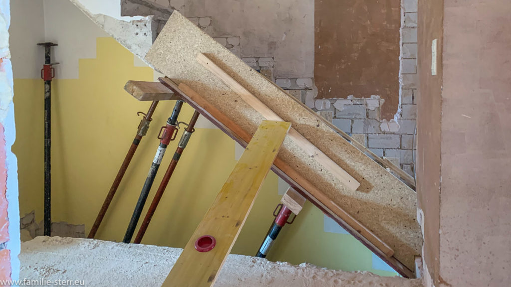 Schalung für die neue Treppe