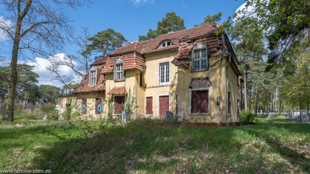 alte, verfallene Villa am Scharmützelsee