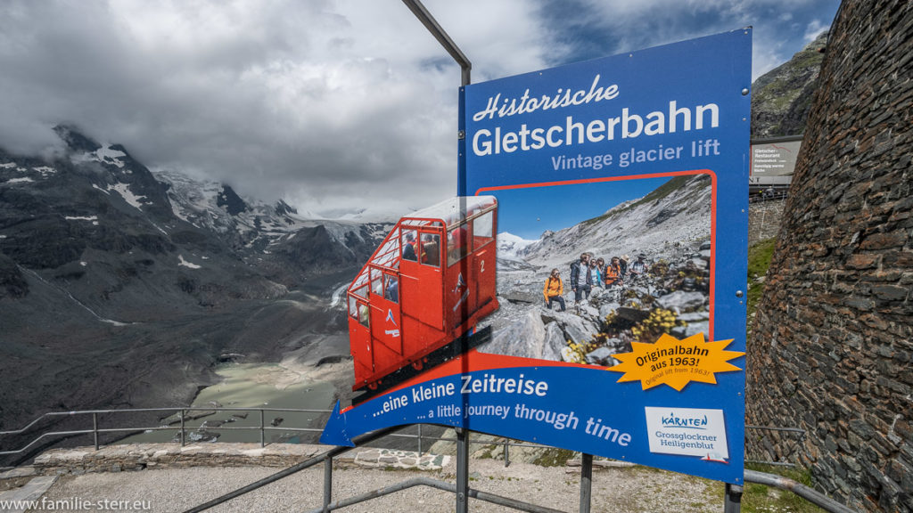 Schild an der Bergstation der historischen Gletscherbahn zur Pasterze am Großglockner