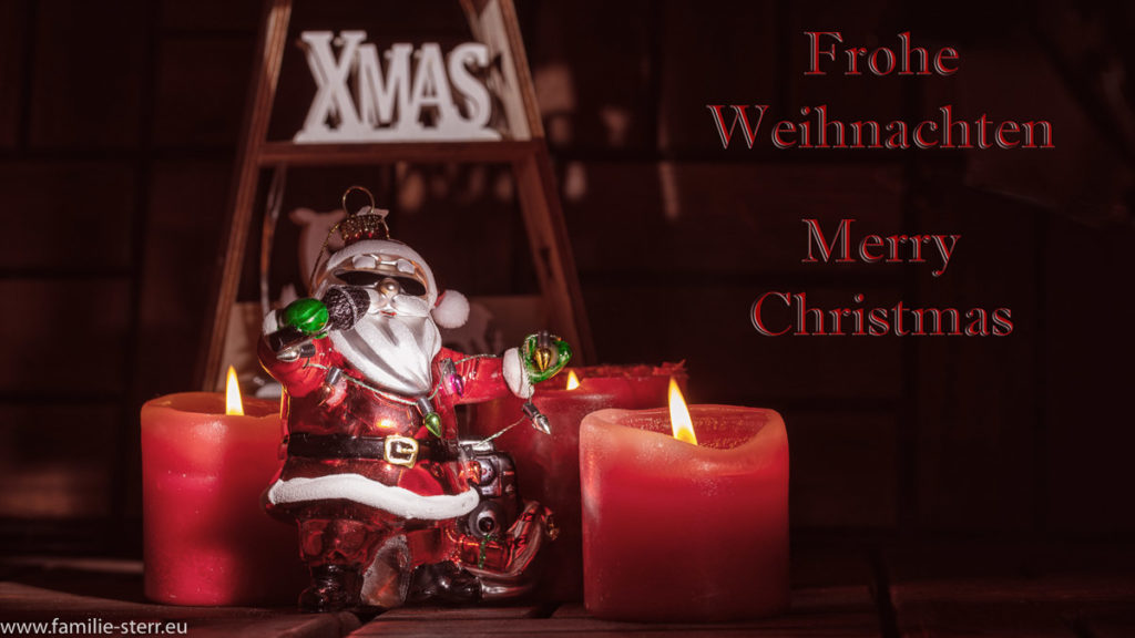Rocking Santa wünscht frohe Weihnachten