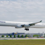 Airbus A340-642 Lufthansa D- AIHT bei der Landung in München