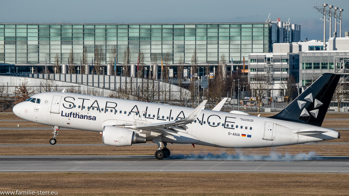Lufthansa Airbus A320-214 D-AIUS Star Alliance Livery