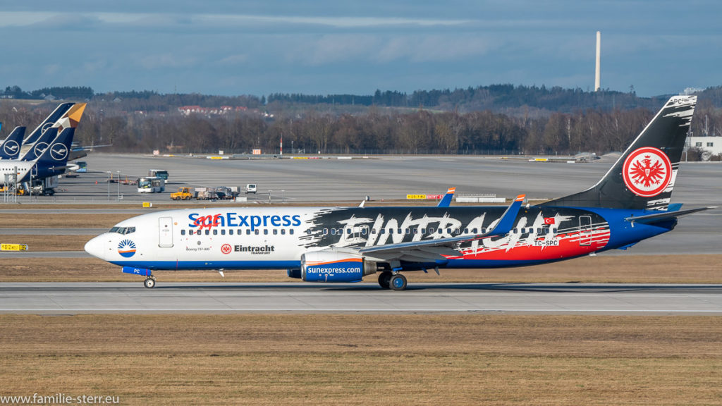 SunExpress Boeing 737-8AS TC-SPC in Eintracht Frankfurt Livery
