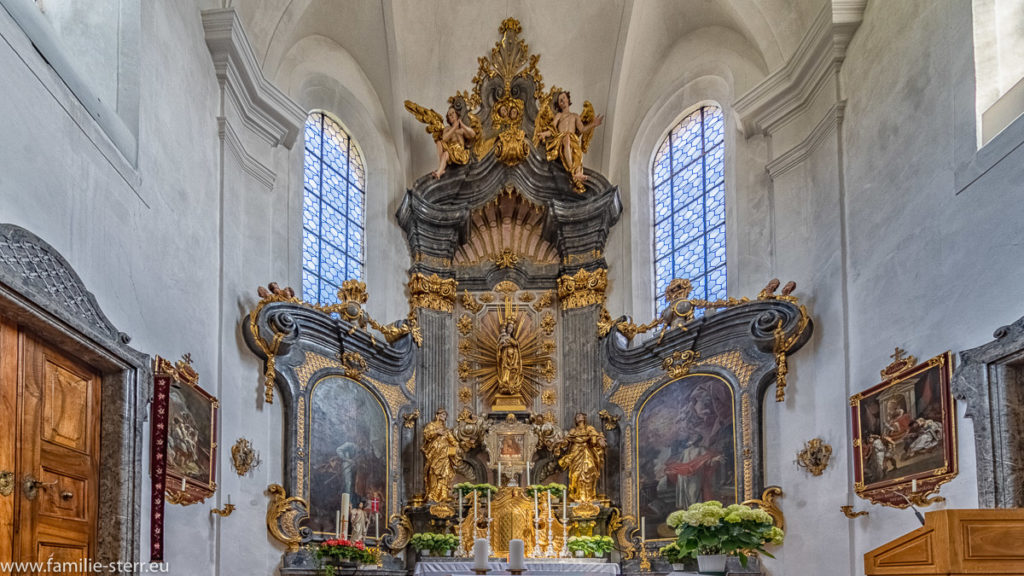 der Hochaltar der Kirche Maria Attersee