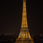 Eiffelturm bei Nacht vom Hyatt Hotel aus gesehen