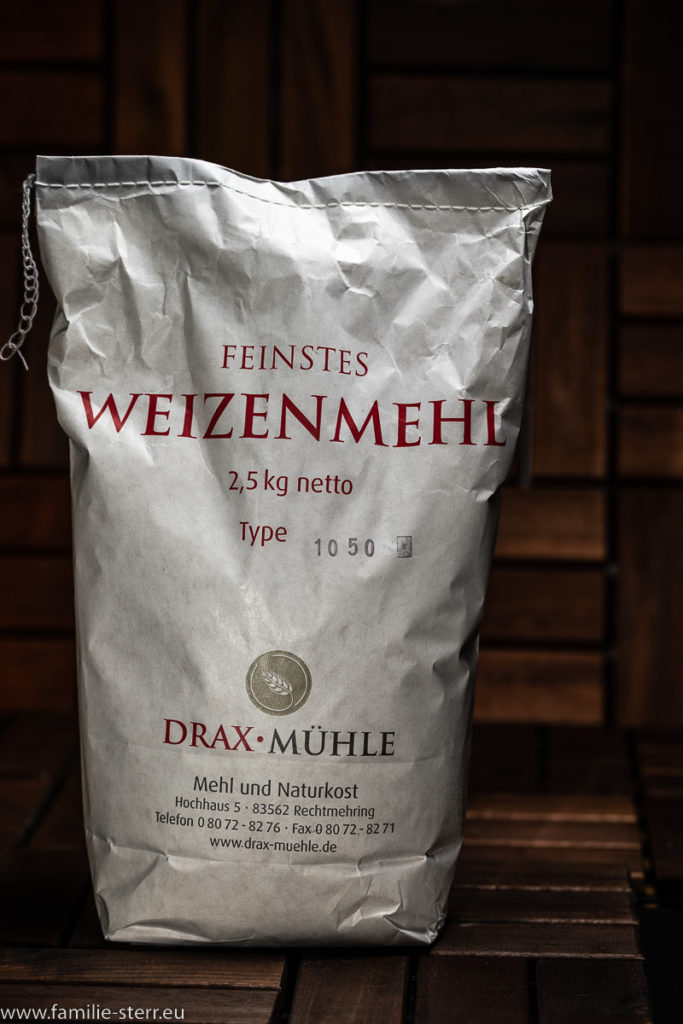 ein Sack Weizenmehl 1050 aus der Draxmühle in Rechtmehring