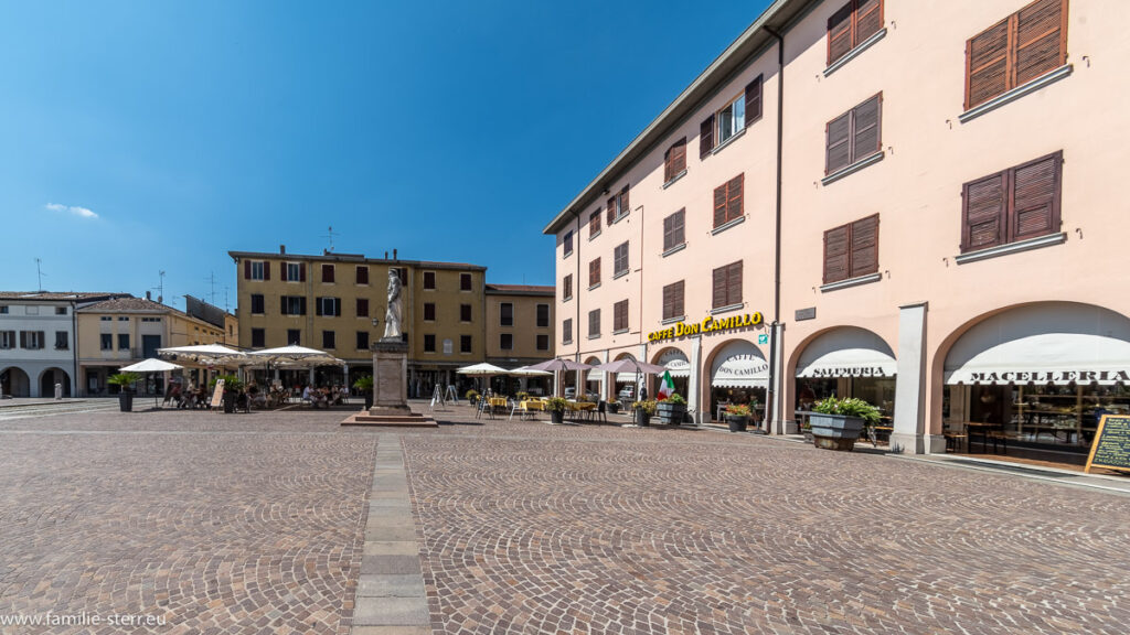 Piazza Matteotti Brescello in der Emilie Romagna