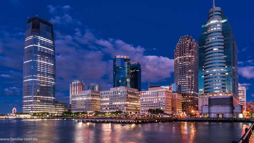 Ausblick vom Hyatt Jersey City in the Hudson auf Jersey City