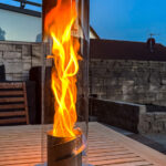 Tischfeuer auf er neuen Terrasse in unserem Garten